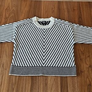 Bobeau Monochrome Striped Crewneck Sweater